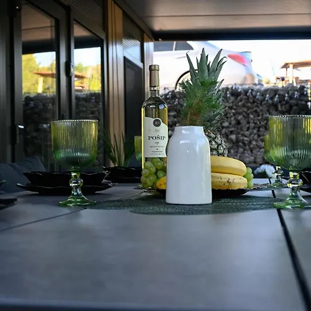 Ferienhaus Innova Travelvir - Mobhome Gita