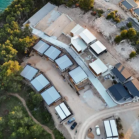 Innova Travelvir - Mobhome Gita Ferienhaus *