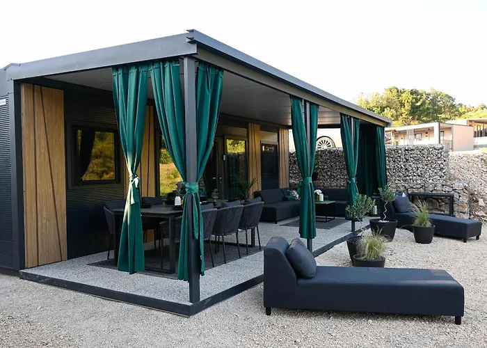 Innova Travelvir - Mobhome Gita * Drage