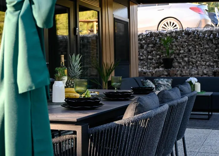 Innova Travelvir - Mobhome Gita Drage