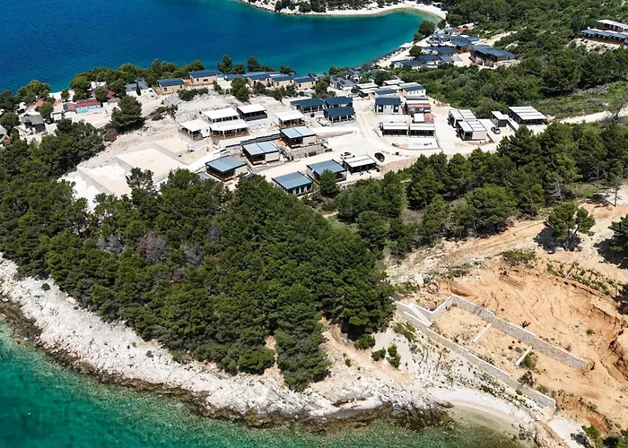 Innova Travelvir - Mobhome Gita * Drage